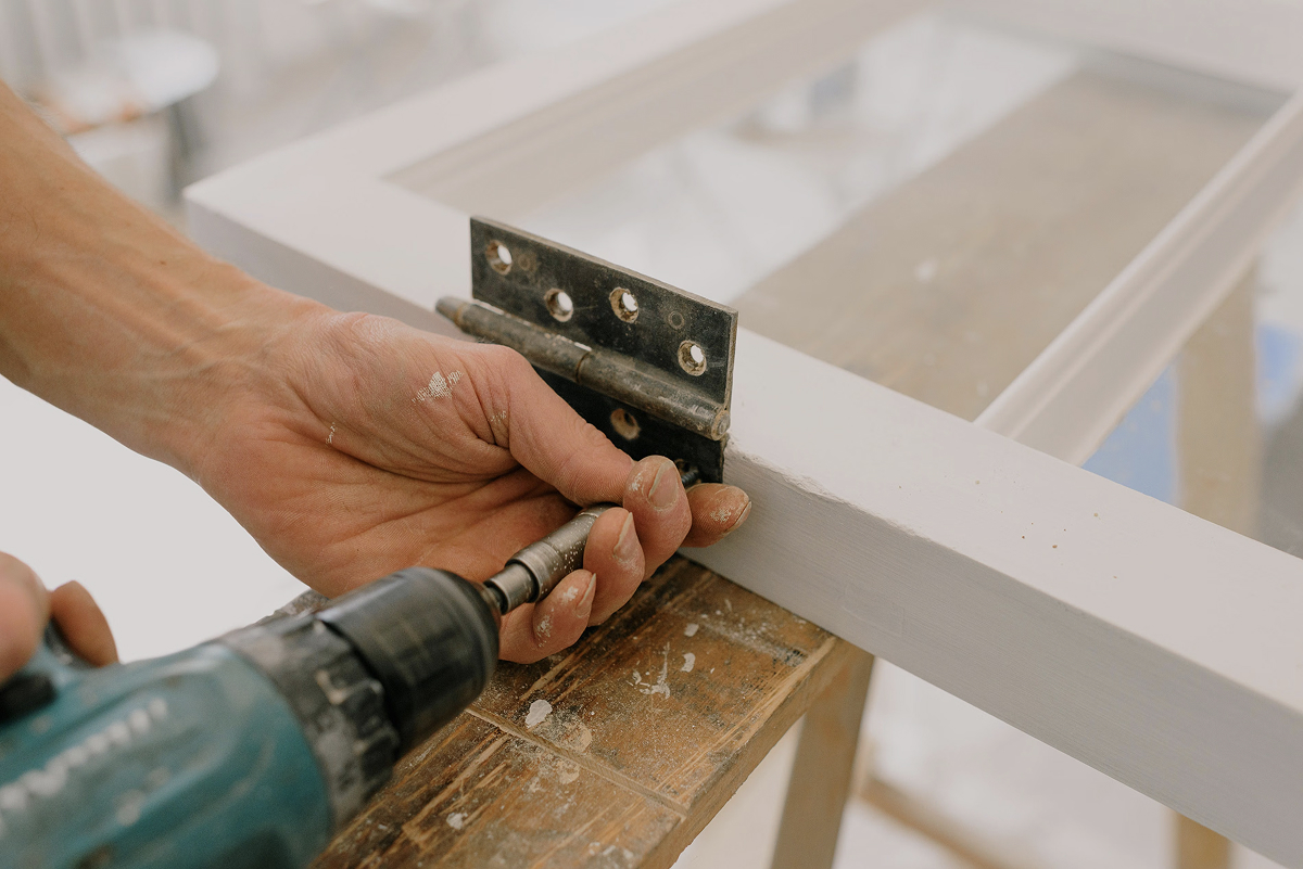 Two-Handed Repair Video